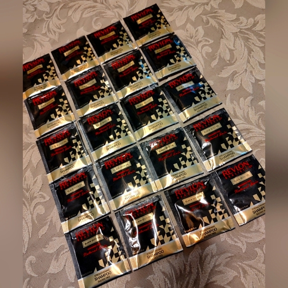 🖤 Shampoo Sample Set of 20 - Revlon Realistic Black Seed Oil Strengthening 10ml - Picture 3 of 11